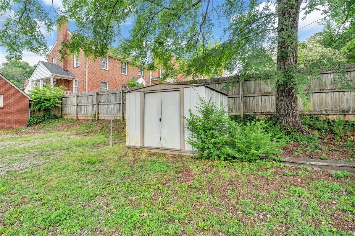 1113 Brandon AVE - Photo 25