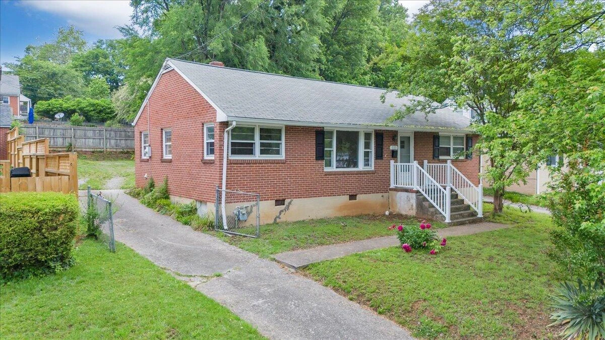 1113 Brandon AVE - Photo 26