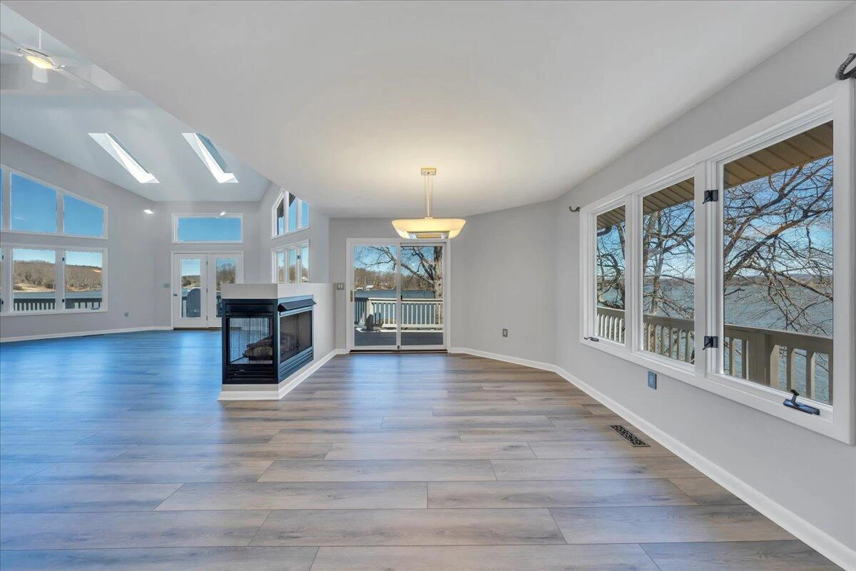 104 Lookout Pointe DR - Photo 8