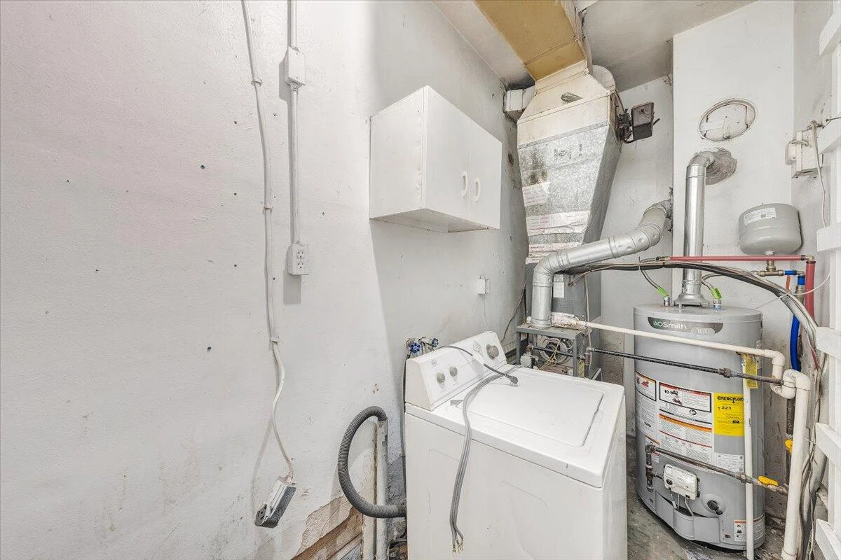 2109 Colgate ST - Photo 19