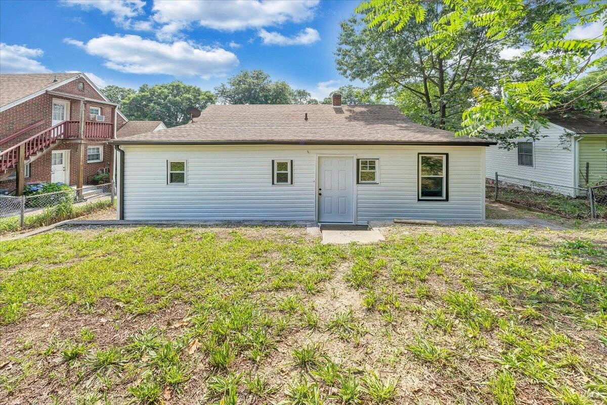 2109 Colgate ST - Photo 20