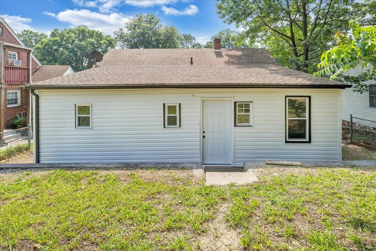 2109 Colgate ST - Photo 21