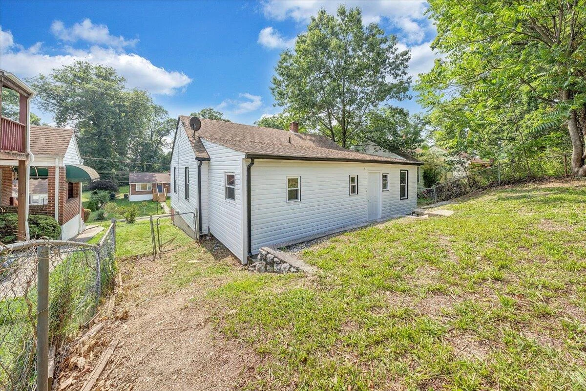 2109 Colgate ST - Photo 22