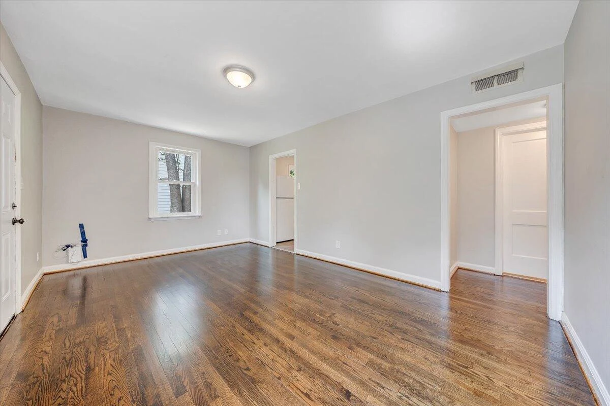 2109 Colgate ST - Photo 4
