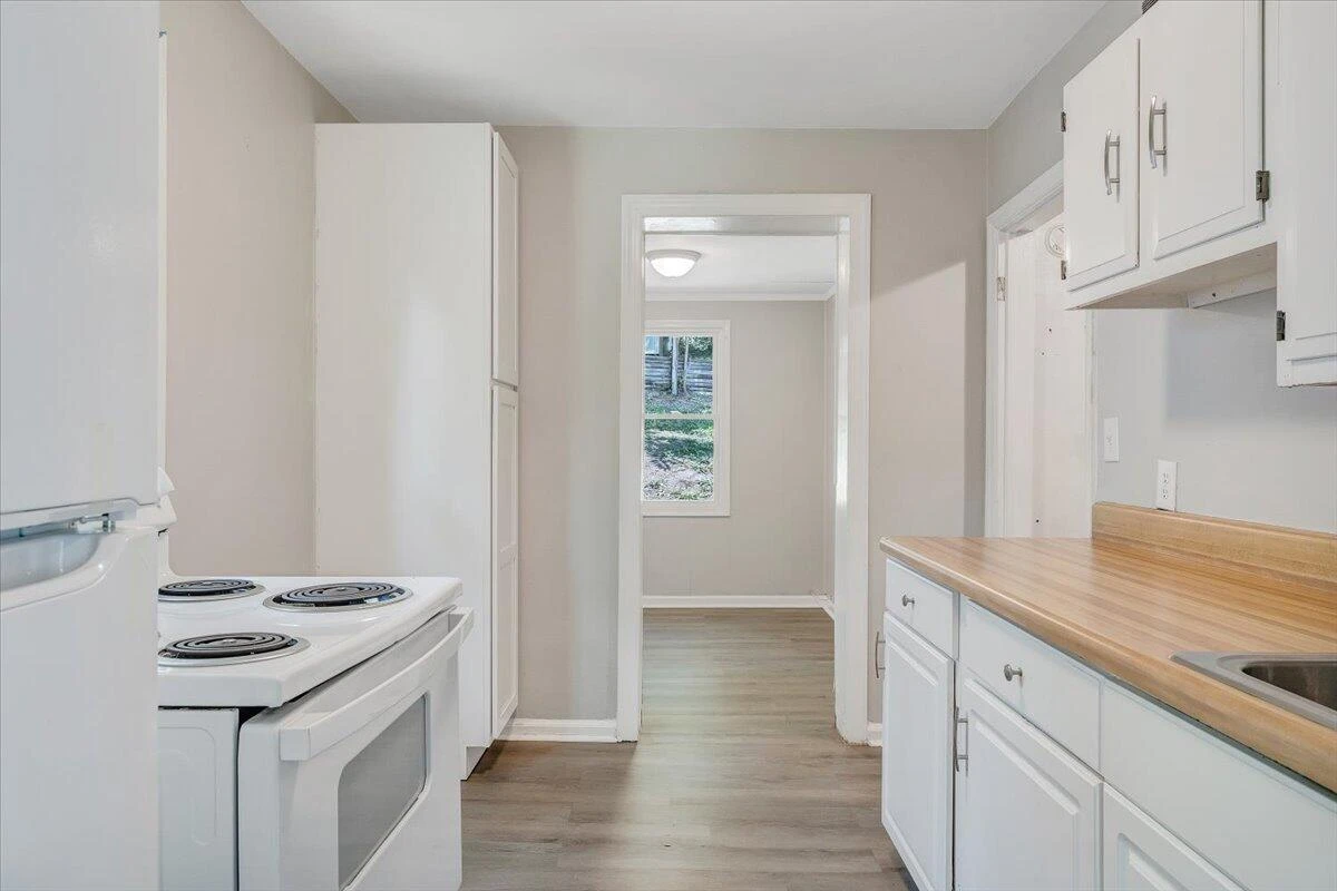2109 Colgate ST - Photo 6