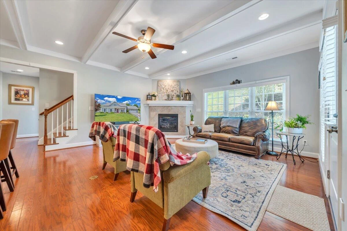 5665 Sullivan LN - Photo 16