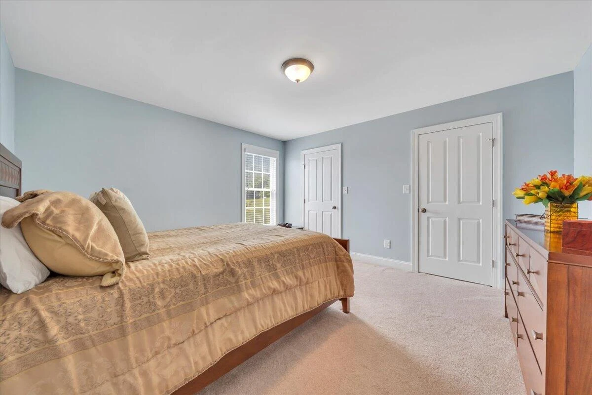 5665 Sullivan LN - Photo 46