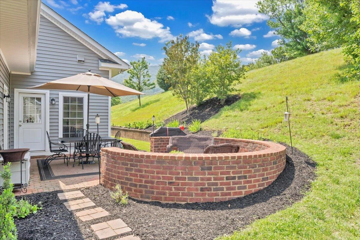 5665 Sullivan LN - Photo 54