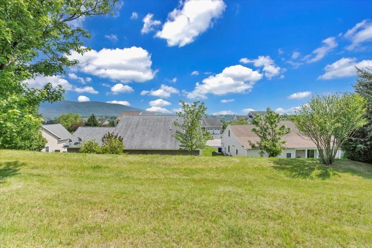 5665 Sullivan LN - Photo 56