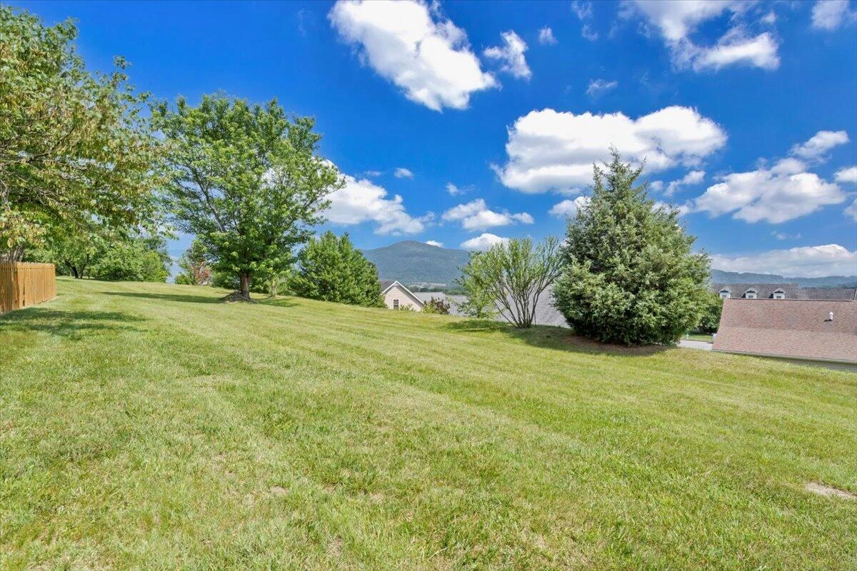 5665 Sullivan LN - Photo 57
