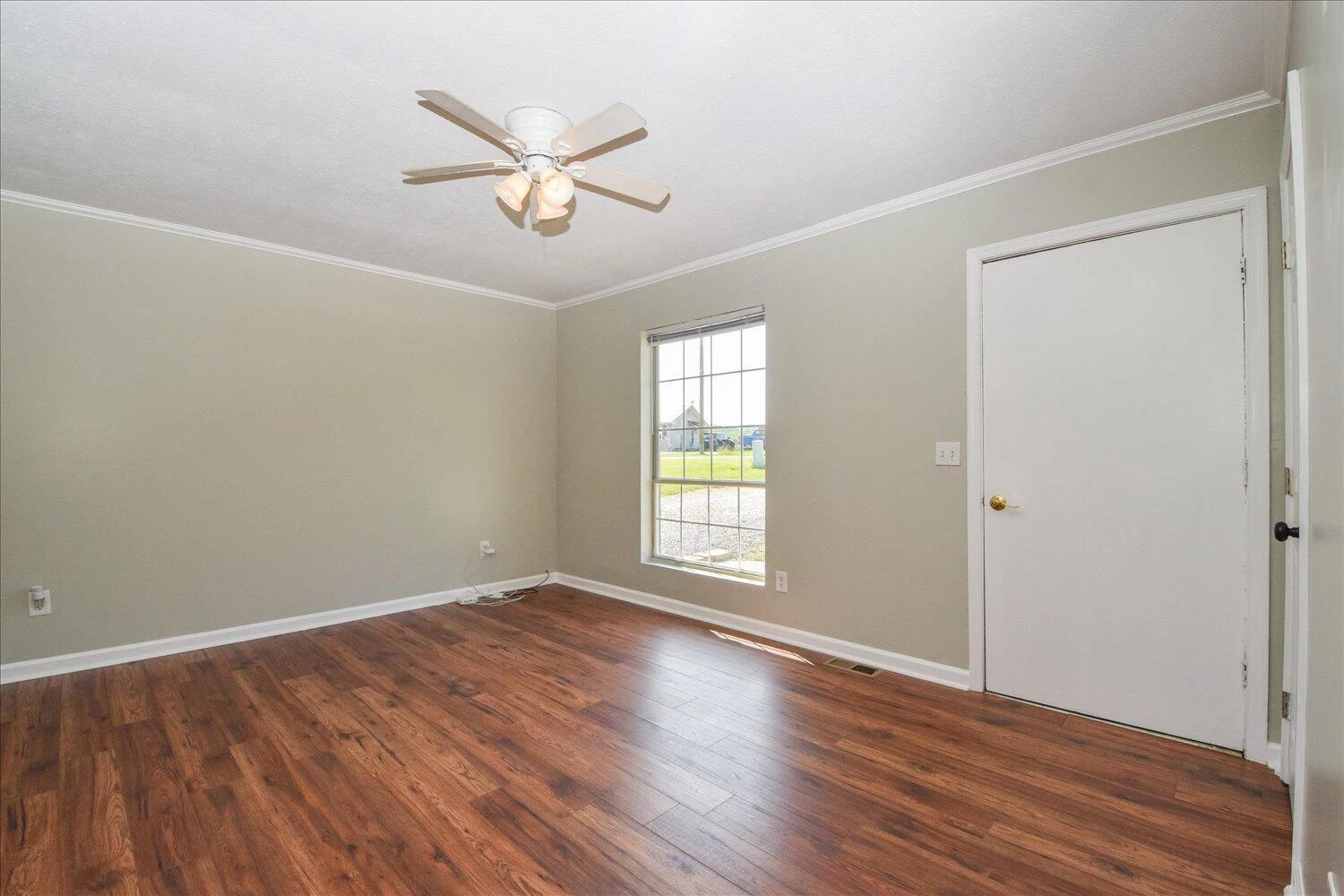 938 Boulder LN - Photo 2