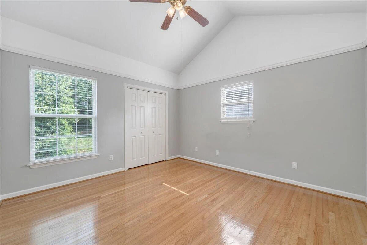 715 Stonewall ST - Photo 15