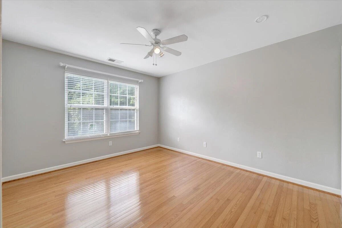 715 Stonewall ST - Photo 17