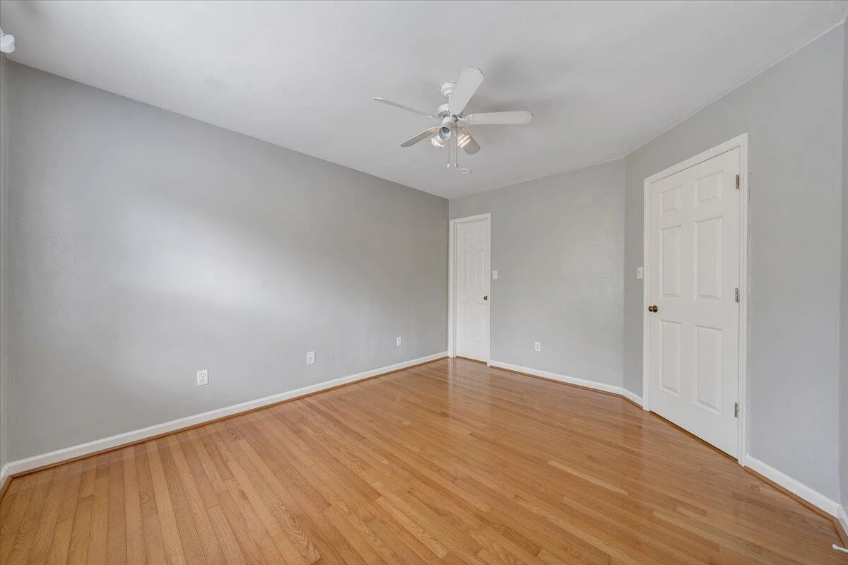 715 Stonewall ST - Photo 18