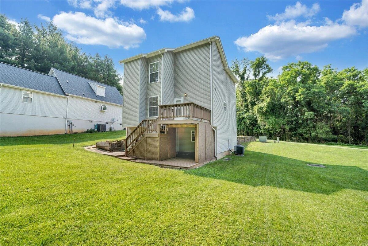 715 Stonewall ST - Photo 41