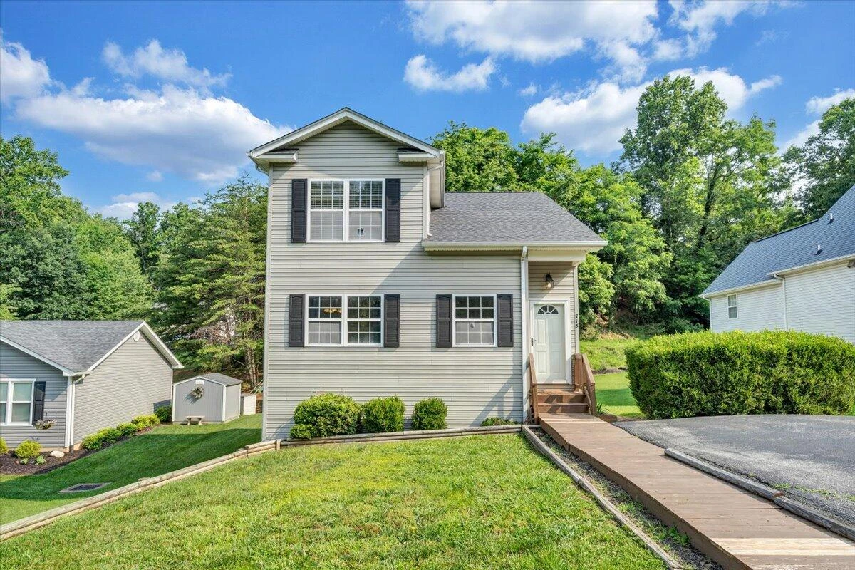 715 Stonewall ST - Photo 43