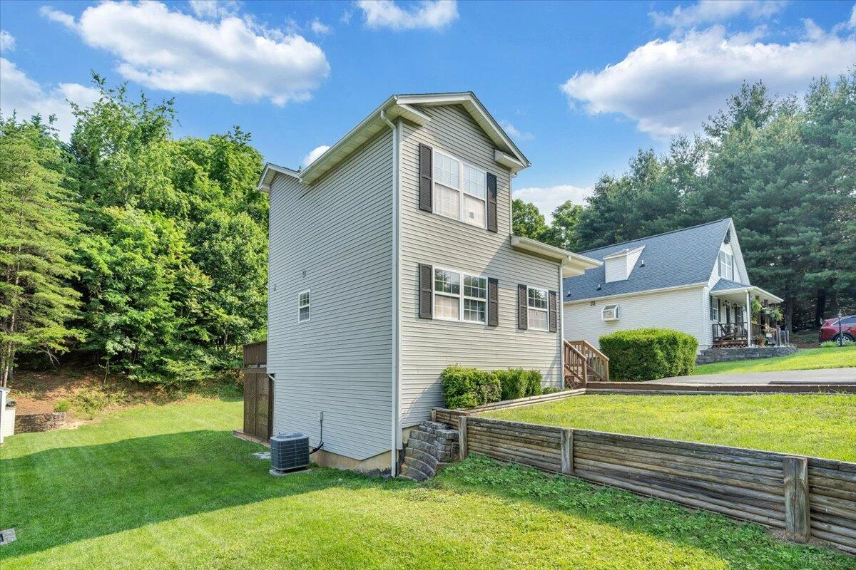 715 Stonewall ST - Photo 47