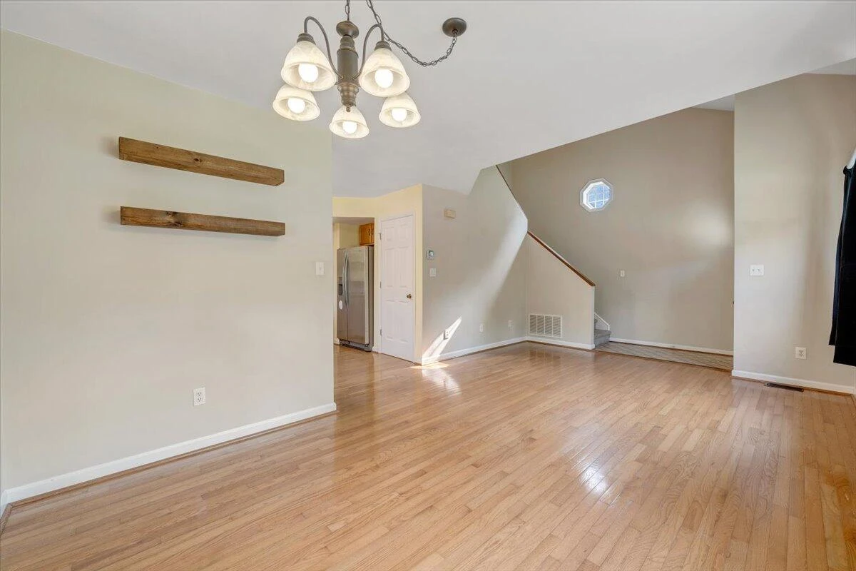 715 Stonewall ST - Photo 6