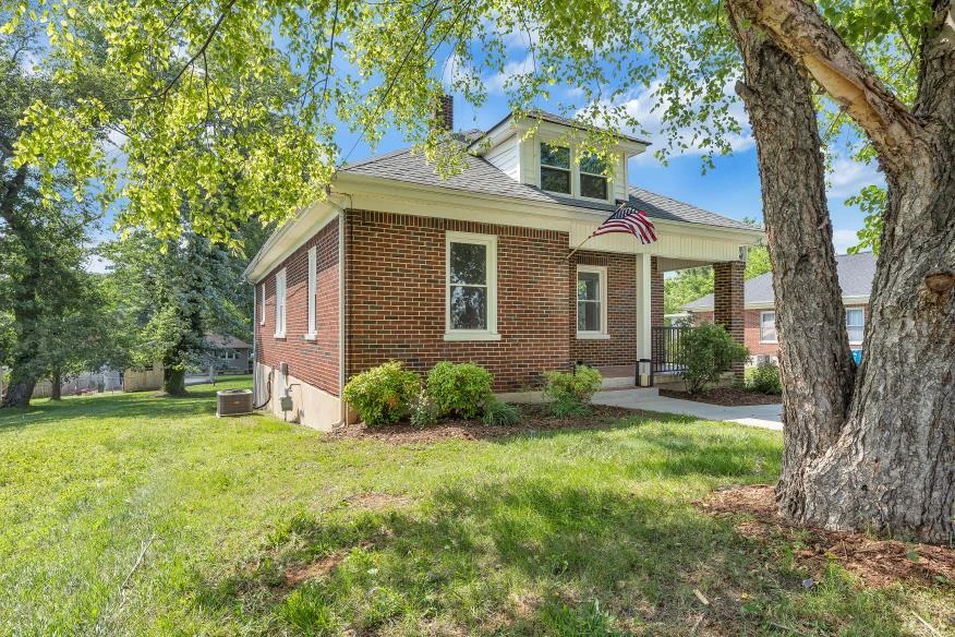 3537 Garden City BLVD - Photo 2