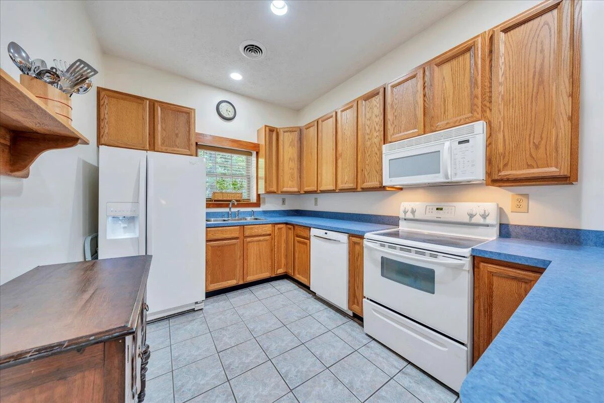 201 Byway RD - Photo 29