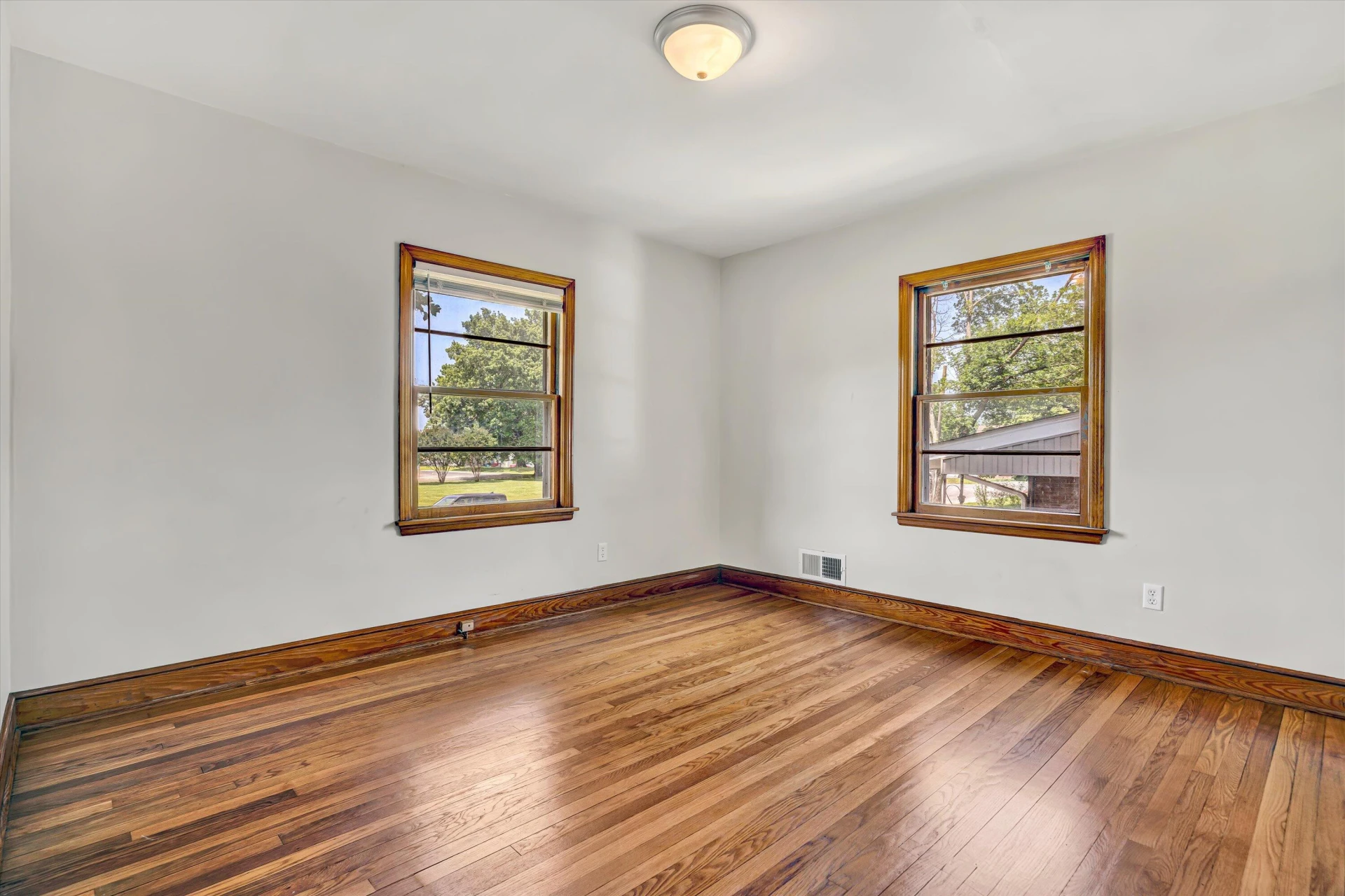 2527 Northminster RD - Photo 15