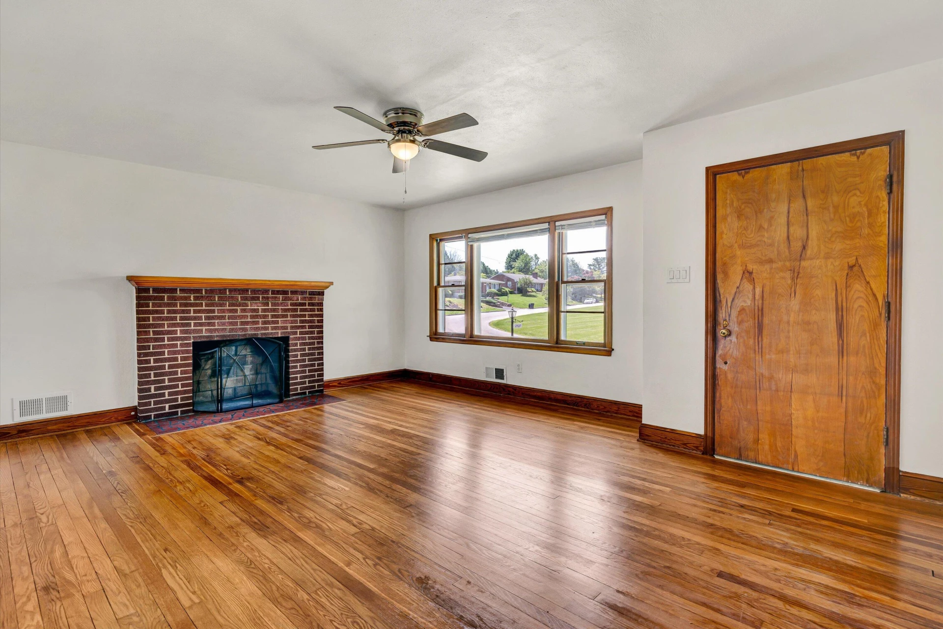 2527 Northminster RD - Photo 4