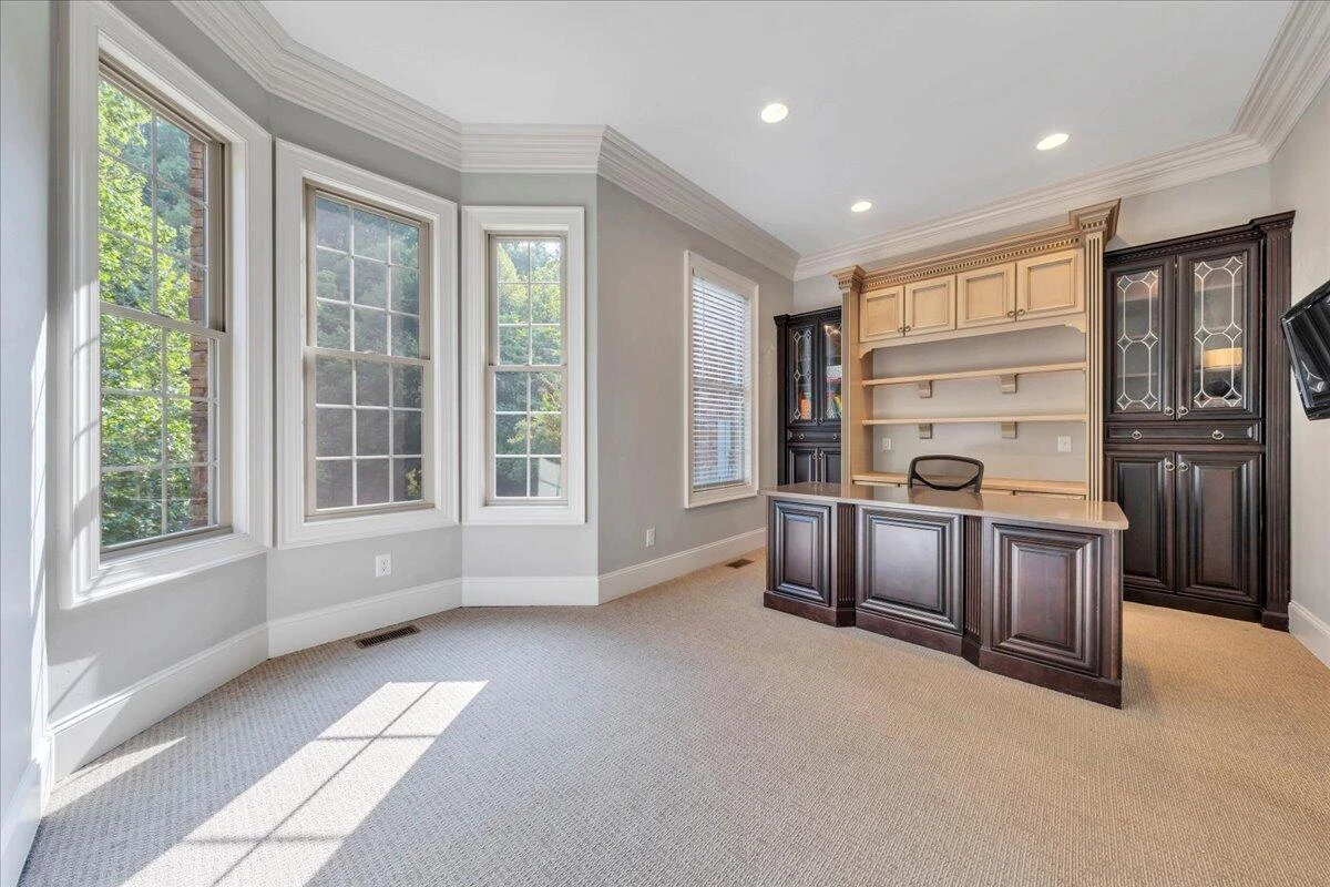 6491 Hidden Woods DR - Photo 18
