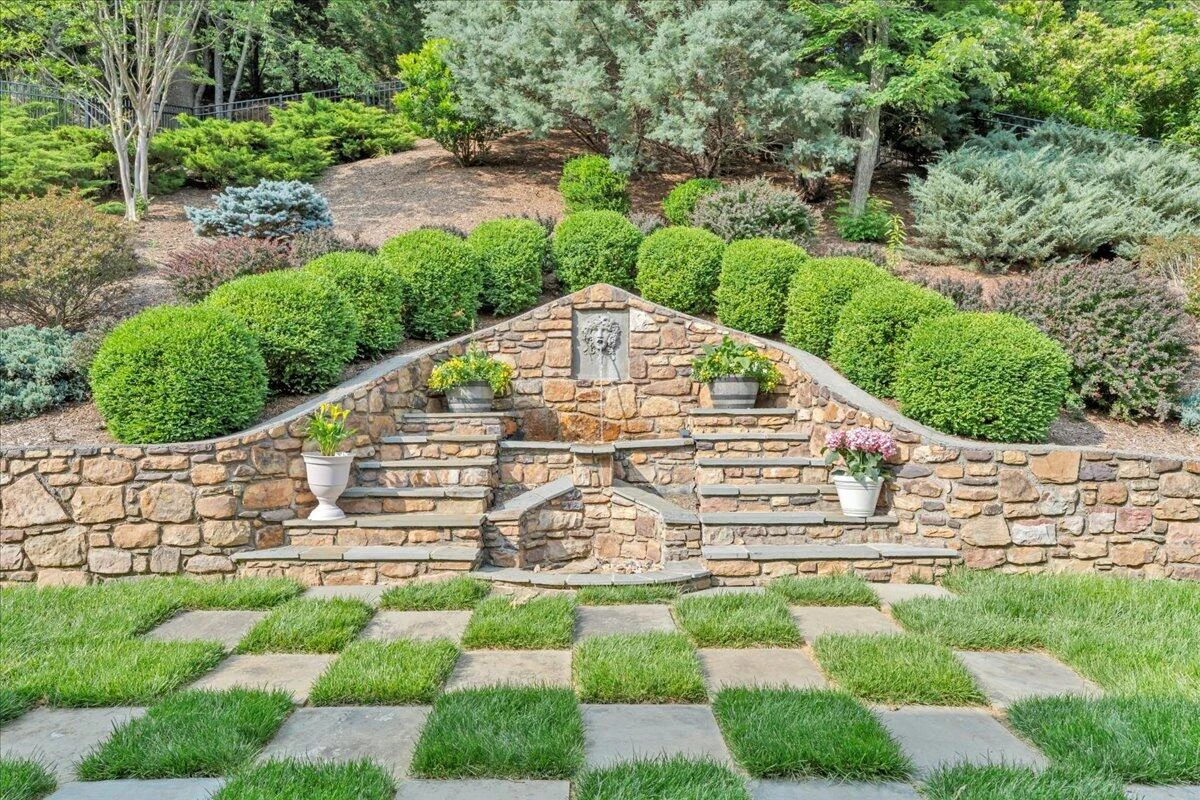 6491 Hidden Woods DR - Photo 2
