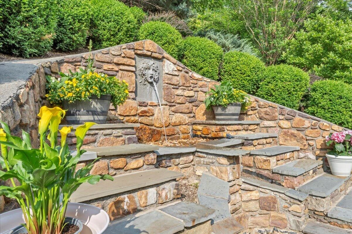 6491 Hidden Woods DR - Photo 3