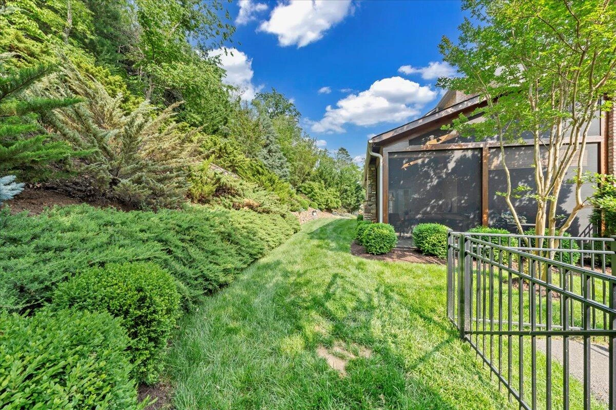 6491 Hidden Woods DR - Photo 58
