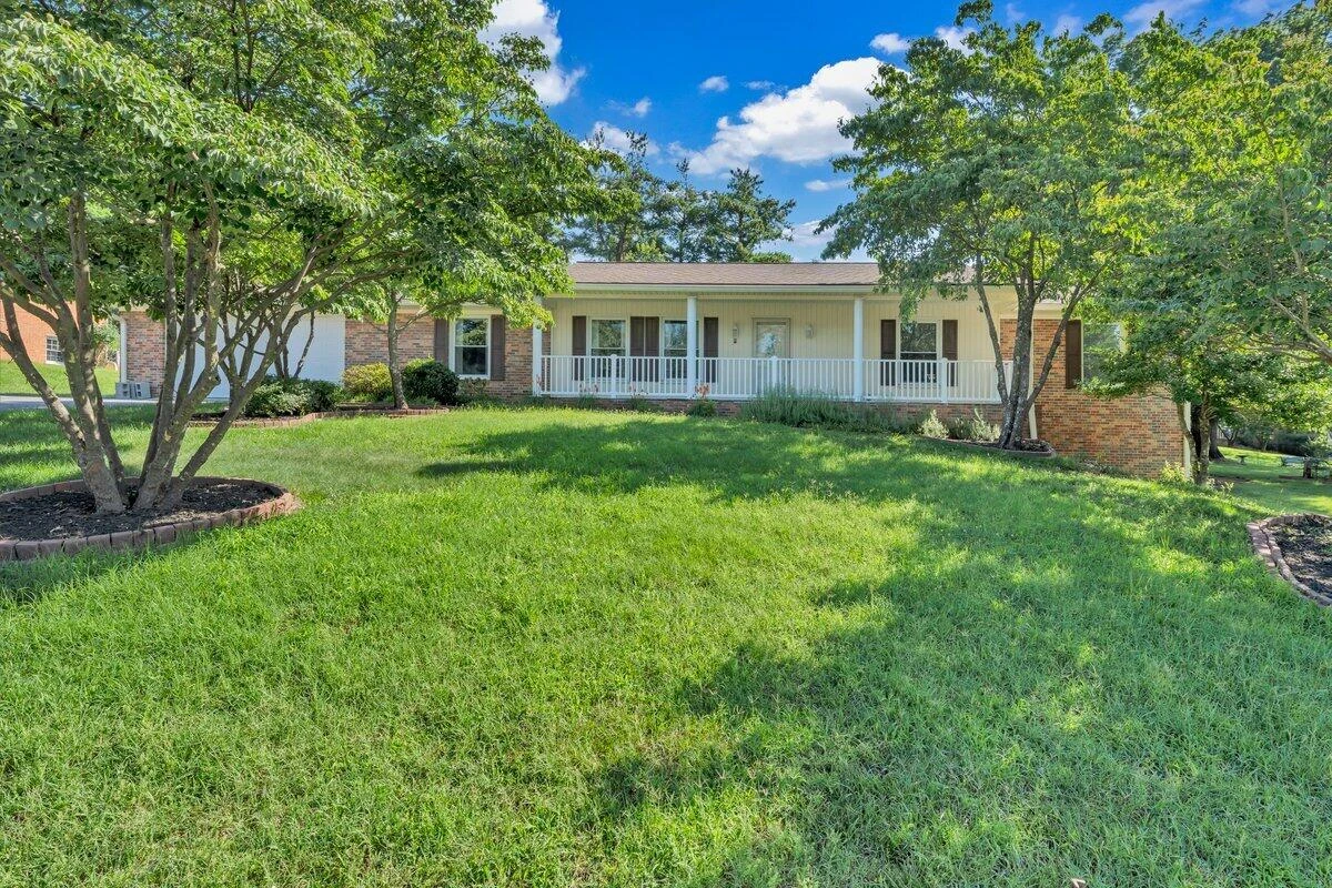 3951 Blandfield DR - Photo 2