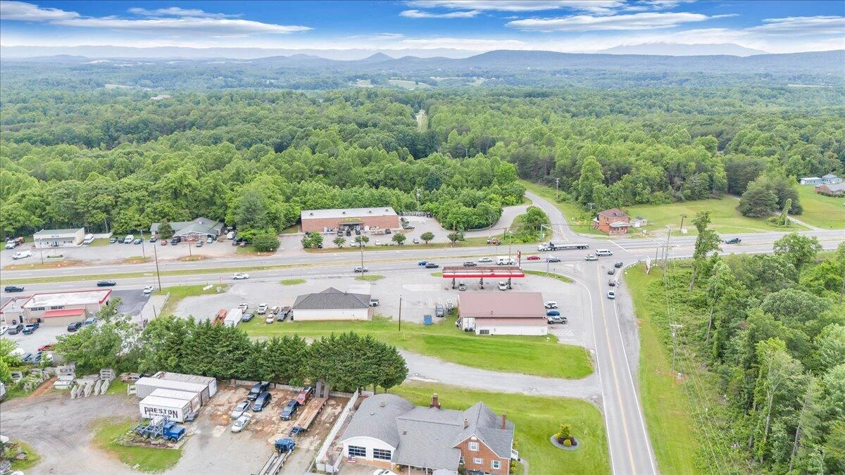 11498 Virgil H Goode HWY - Photo 29