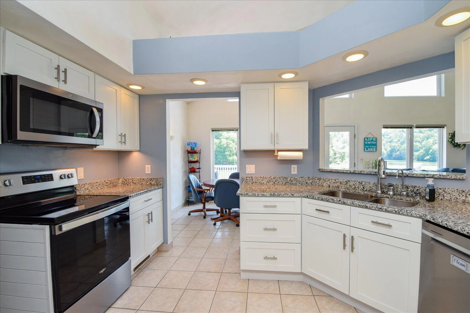 285 Dixon DR - Photo 14