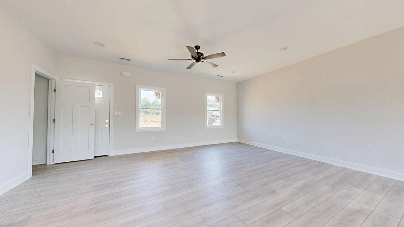 2308 Smith Mountain Lake PKWY - Photo 2