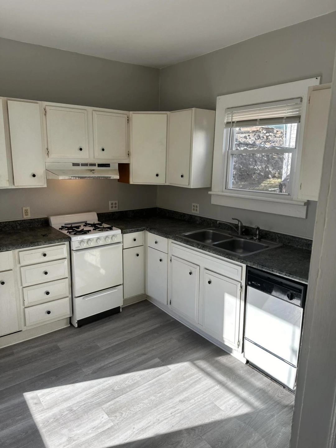 605 & 607 6th ST - Photo 12