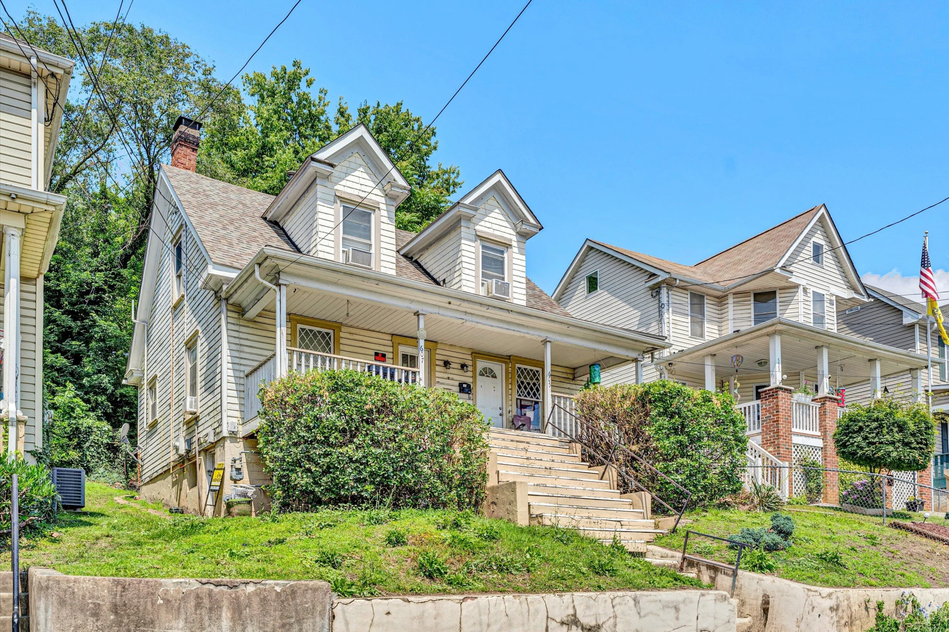 605 & 607 6th ST - Photo 3