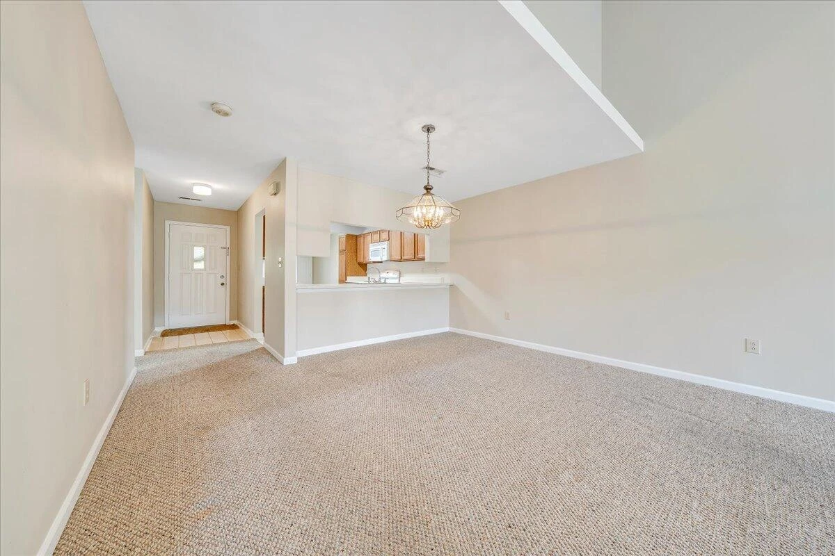 8506 Pine Hurst CIR - Photo 10