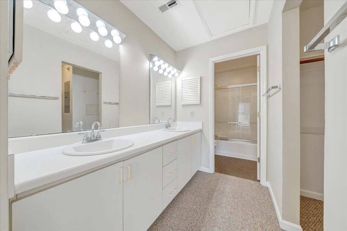 8506 Pine Hurst CIR - Photo 22