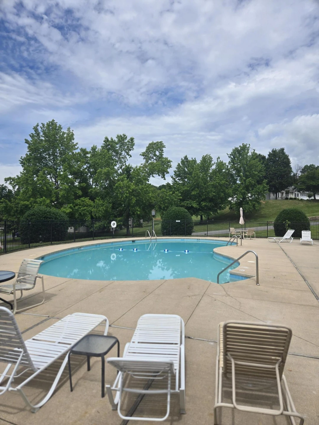 8506 Pine Hurst CIR - Photo 3