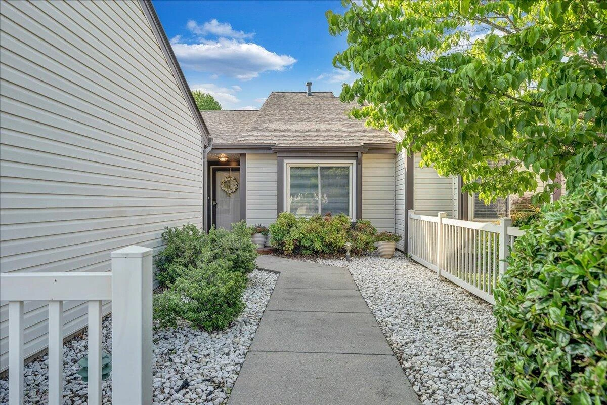 8506 Pine Hurst CIR - Photo 40