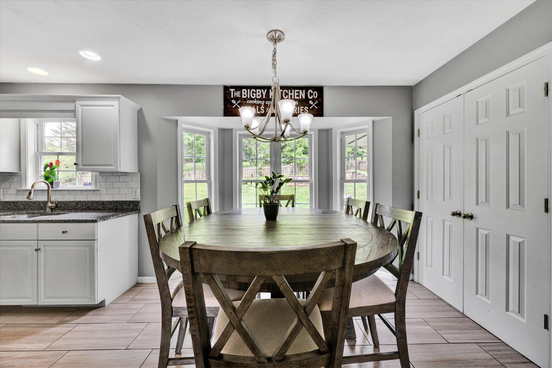 135 Sapphire AVE - Photo 15