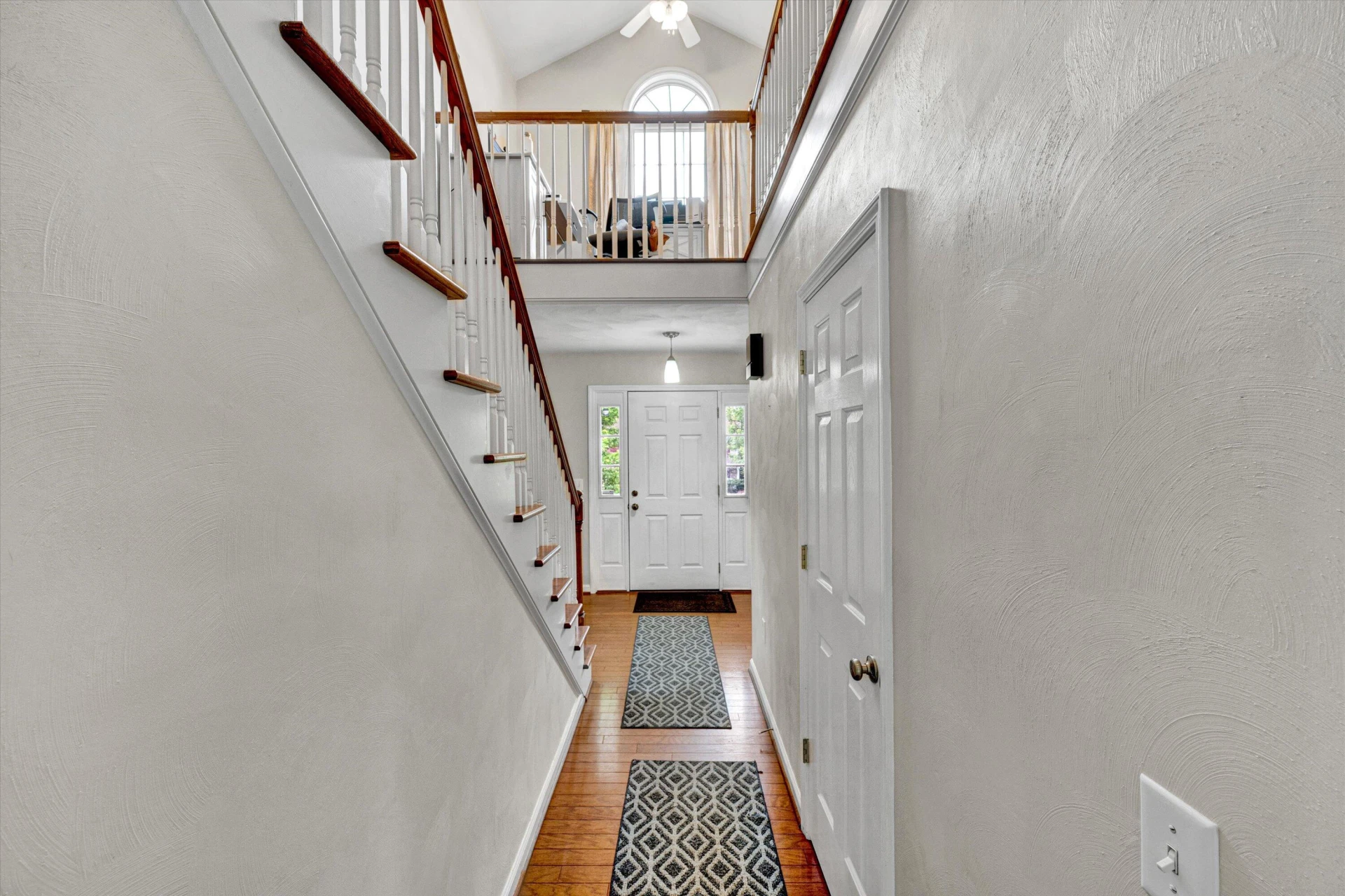 135 Sapphire AVE - Photo 27