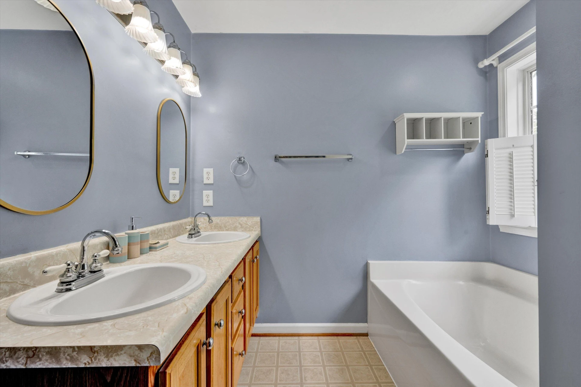 135 Sapphire AVE - Photo 38