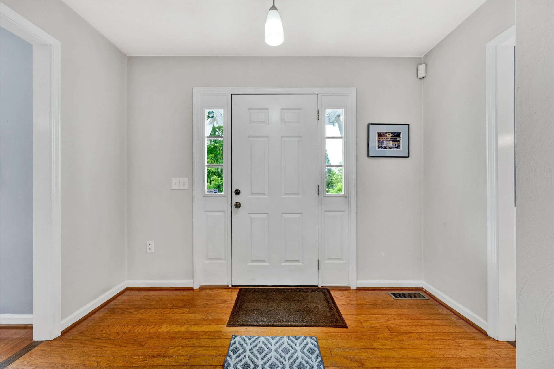 135 Sapphire AVE - Photo 7