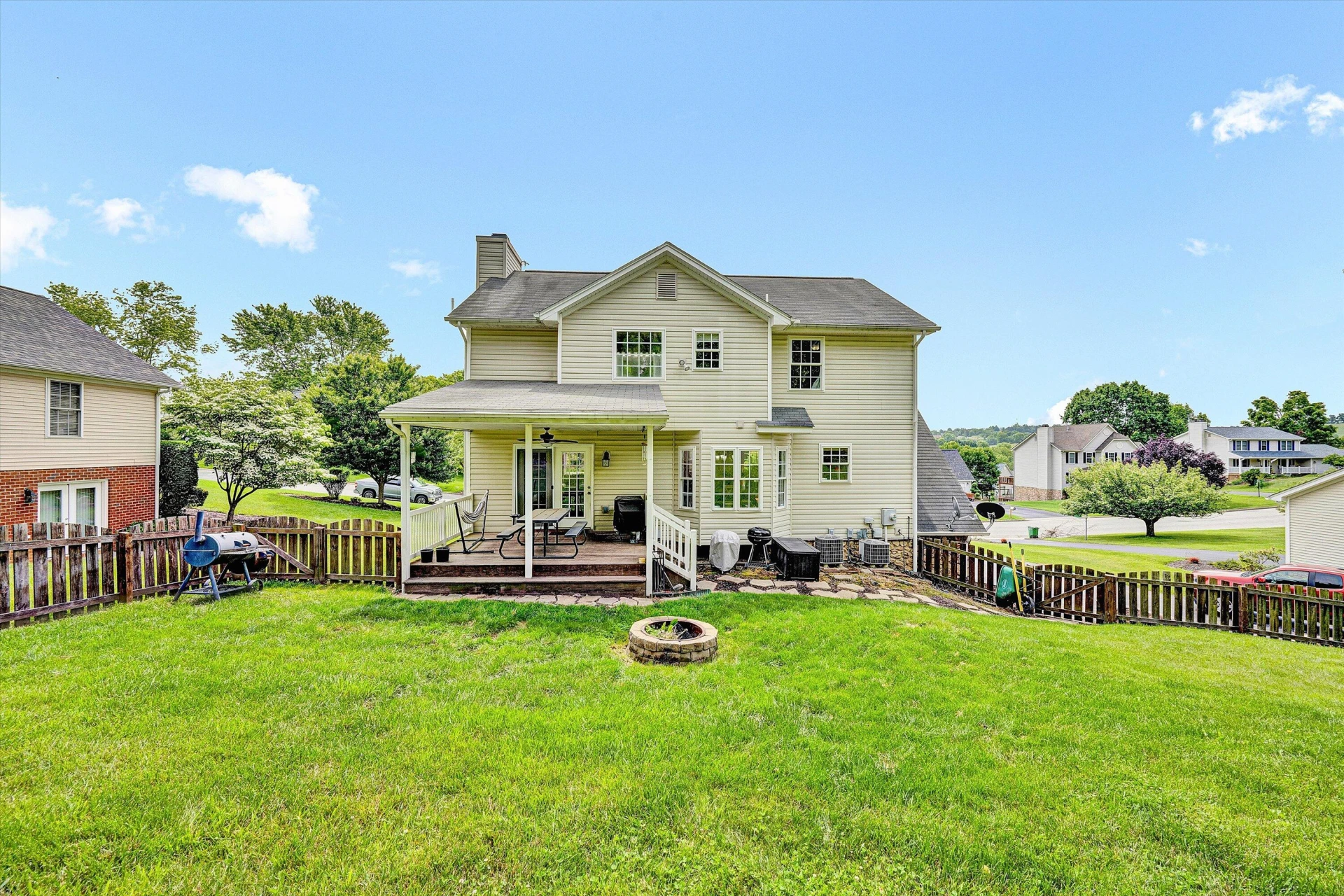 135 Sapphire AVE - Photo 46