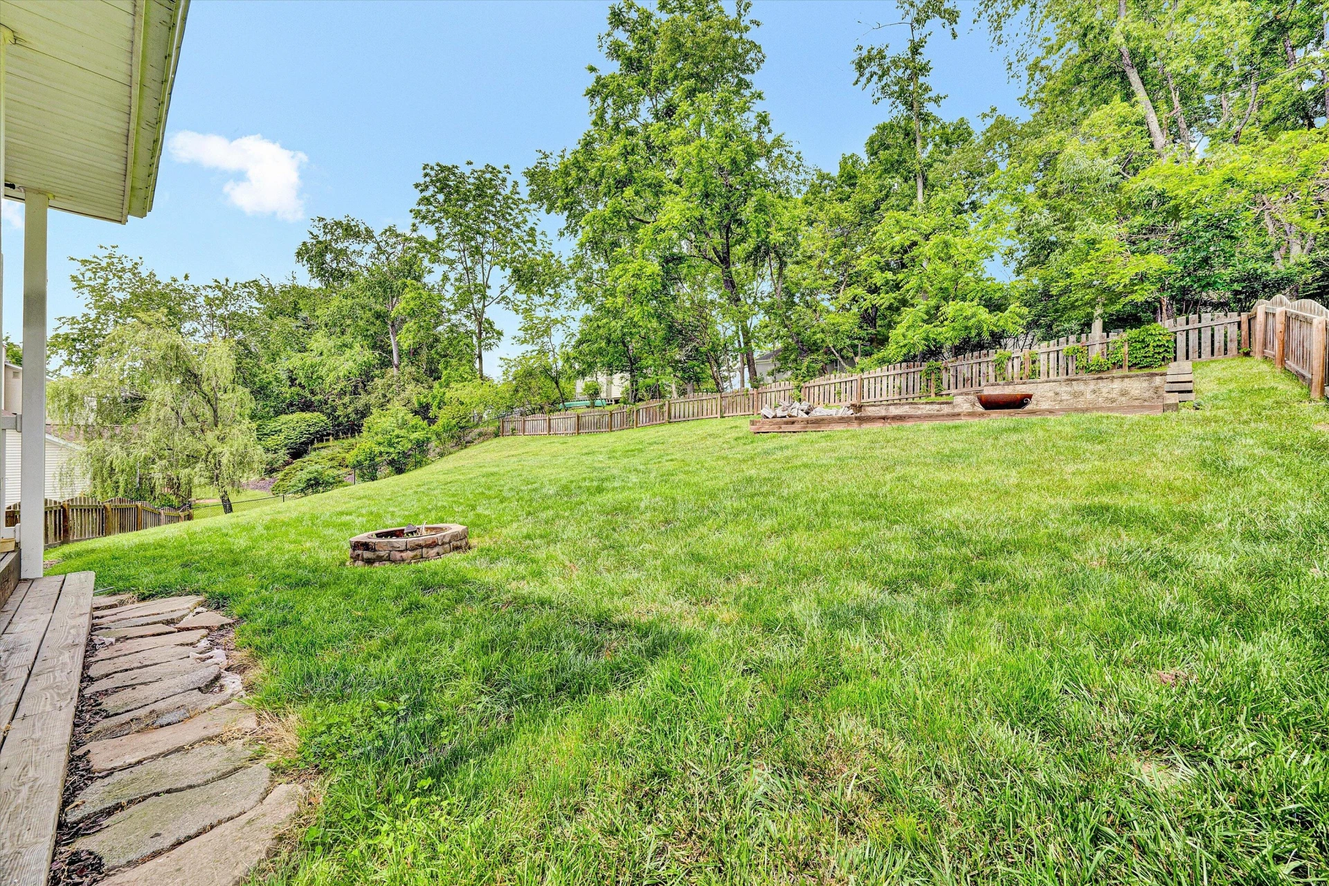 135 Sapphire AVE - Photo 48