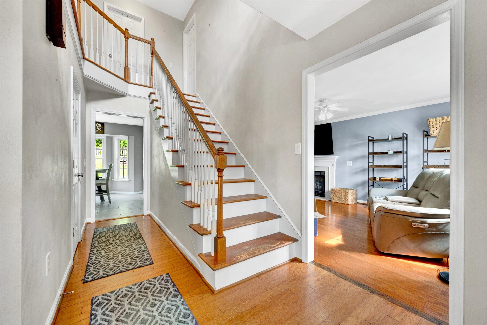 135 Sapphire AVE - Photo 8