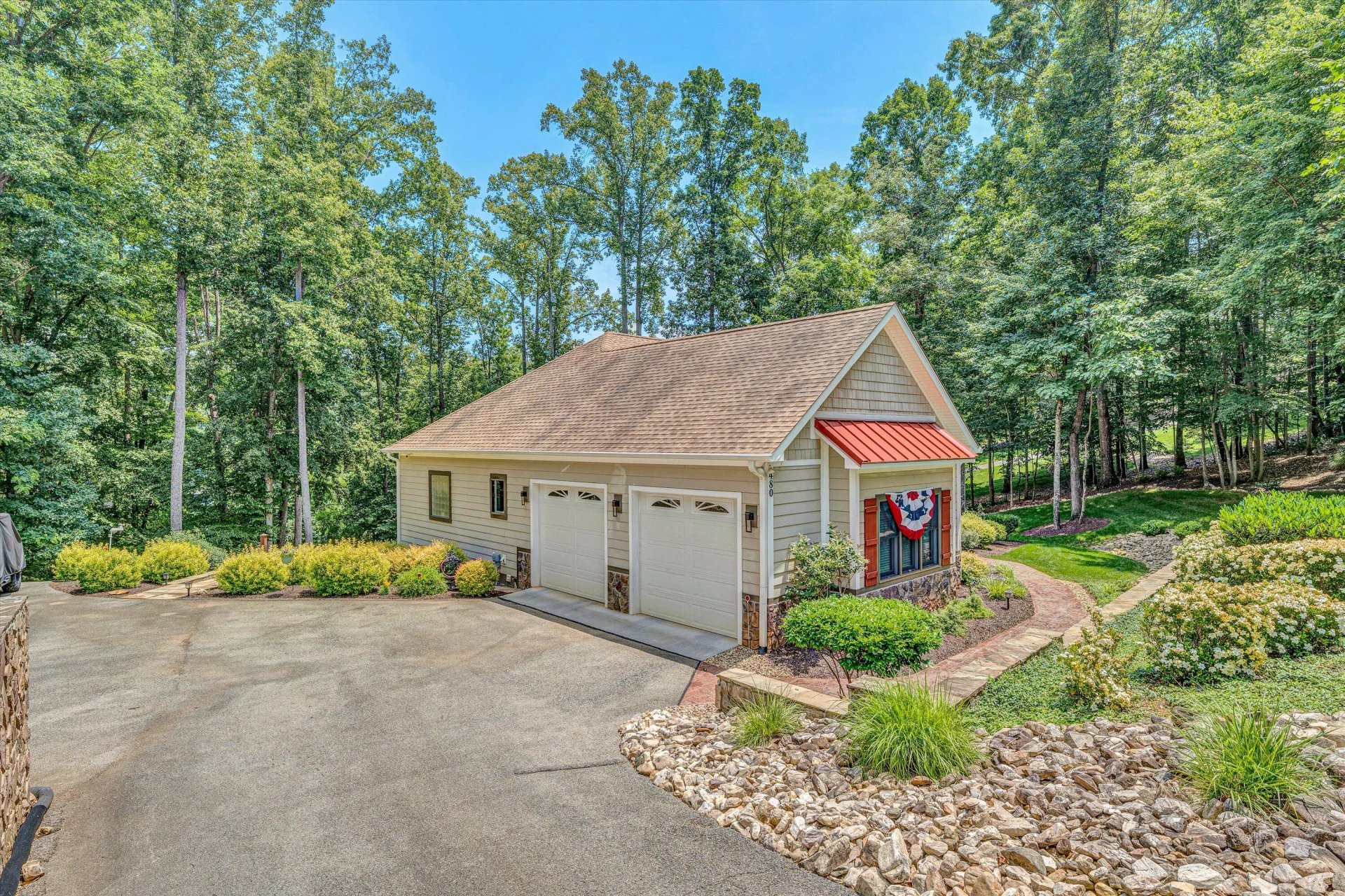 480 Winding Waters DR - Photo 64