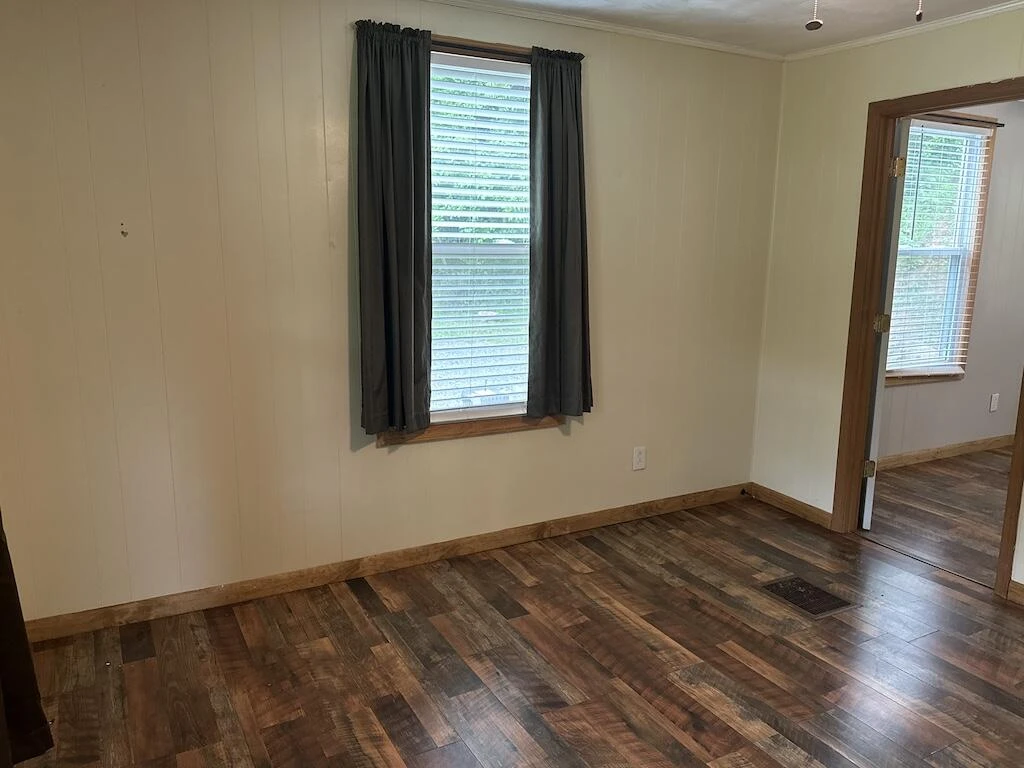 2638 Castleton RD - Photo 17