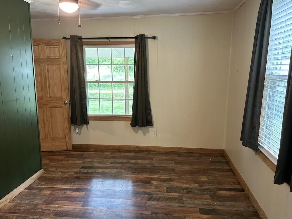 2638 Castleton RD - Photo 18